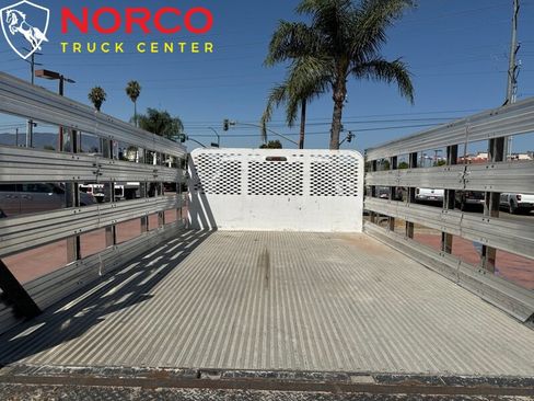 Used 2012 Ford F550 2WD Crew Cab Super Duty image 11