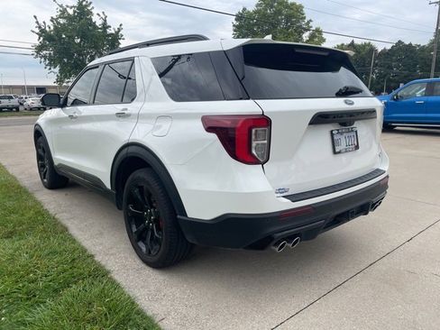 Used 2024 Ford Explorer ST w/ Technology Package image 2