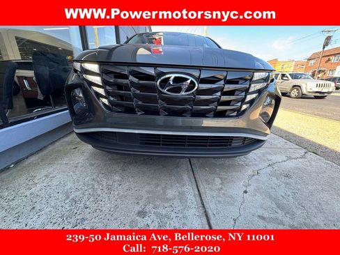 Used 2023 Hyundai Tucson SE AWD/4WD image 2