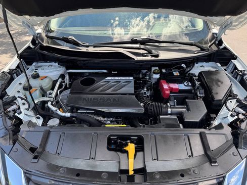 Used 2023 Nissan Rogue SV AWD/4WD image 32