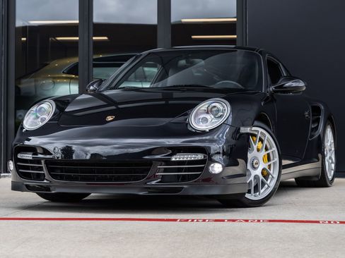 Used 2011 Porsche 911 Turbo S AWD/4WD image 1