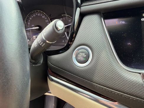 Used 2018 Cadillac XT5 Luxury w/ Driver Awareness Package FWD image 34