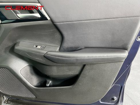 Used 2023 Mitsubishi Outlander ES AWD/4WD image 36