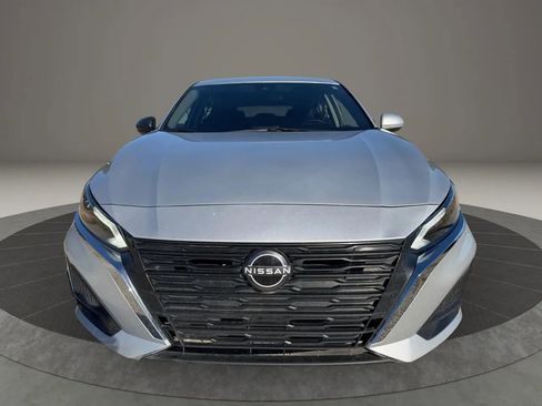 Used 2023 Nissan Altima 2.5 SV image 8
