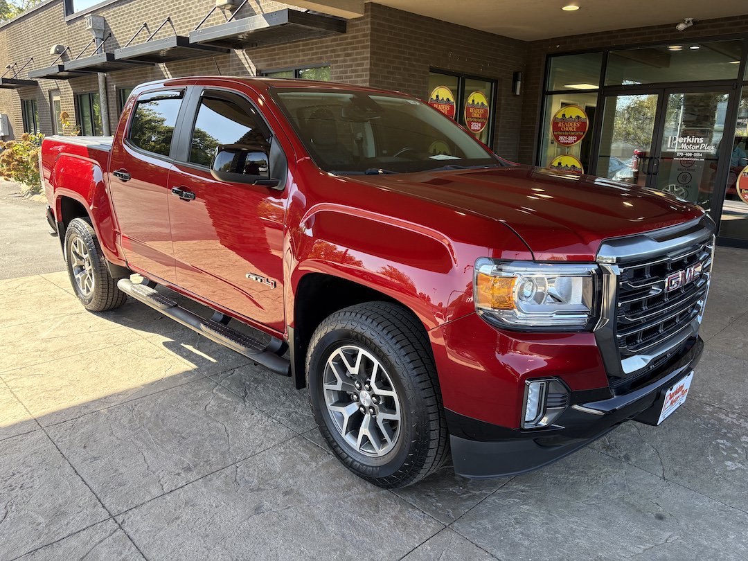 Used 2021 GMC Canyon AT4 w/ Driver Alert Package AWD/4WD image 4
