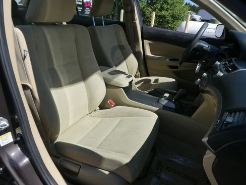 Used 2011 Honda Accord LX image 19