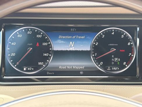 Used 2016 Mercedes-Benz S 550 4MATIC Sedan image 43