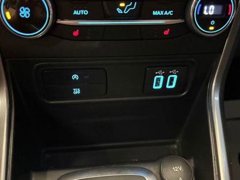 Used 2020 Ford EcoSport SE FWD image 16
