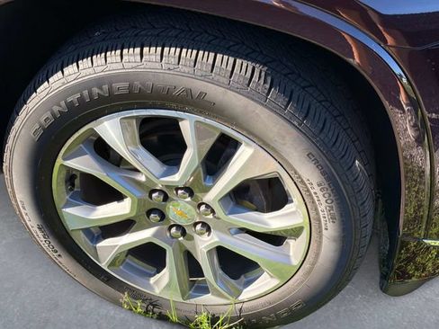Used 2020 Chevrolet Traverse Premier FWD image 5