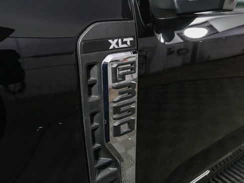 Used 2024 Ford F350 XLT image 6