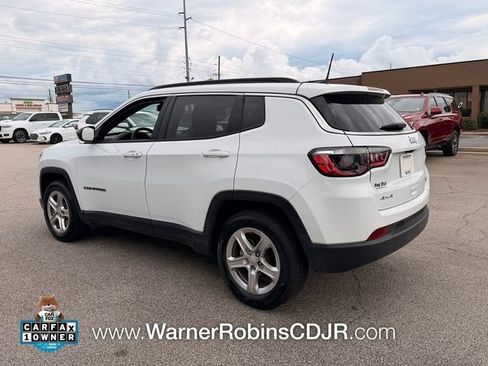 Used 2024 Jeep Compass Latitude w/ Convenience Group AWD/4WD image 10