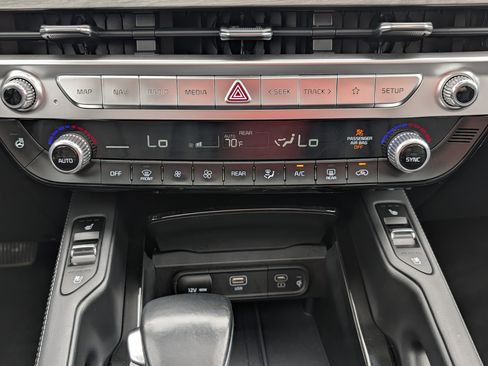 Used 2023 Kia Telluride EX X-Line AWD/4WD image 32
