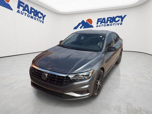 Used 2019 Volkswagen Jetta R-Line FWD image 6