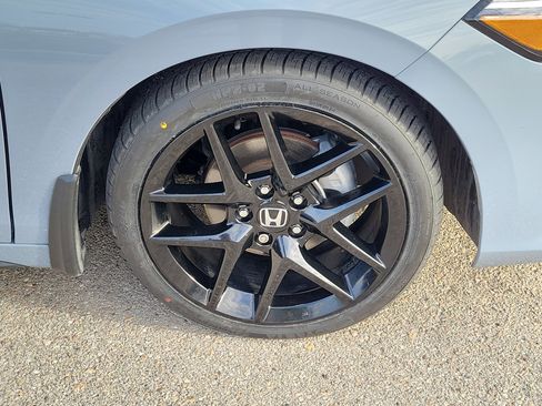 Used 2024 Honda Civic Sport image 7