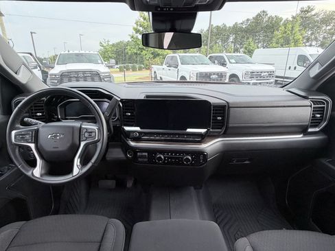 Used 2024 Chevrolet Silverado 1500 RST AWD/4WD image 11