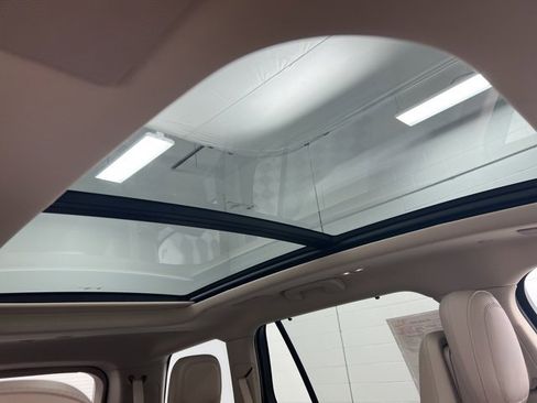 Used 2023 Lincoln Aviator Reserve w/ Equipment Group 201A image 27