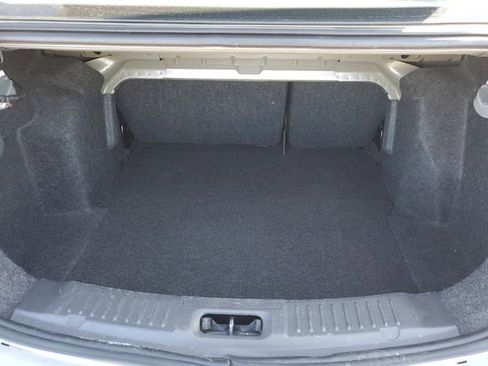 Used 2017 Ford Fiesta SE image 10