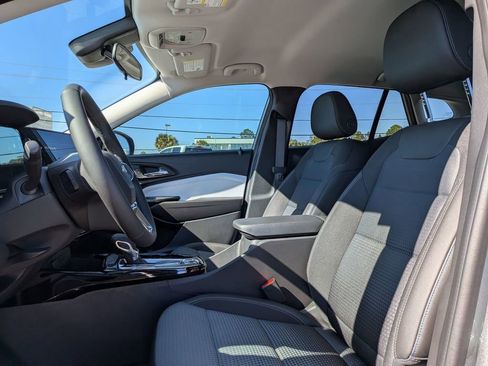 New 2026 Chevrolet Trax LT w/ Driver Confidence Package image 14