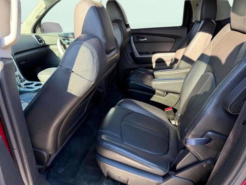 Used 2011 GMC Acadia SLT image 11