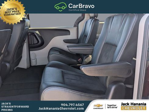 Used 2019 Dodge Grand Caravan SXT FWD image 14