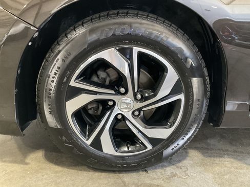 Used 2017 Honda Accord LX image 10