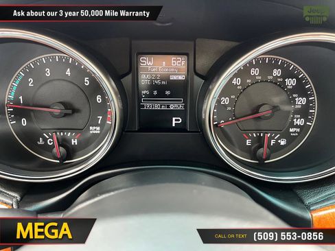 Used 2013 Jeep Grand Cherokee Overland w/ Advance Technology Group AWD/4WD image 20