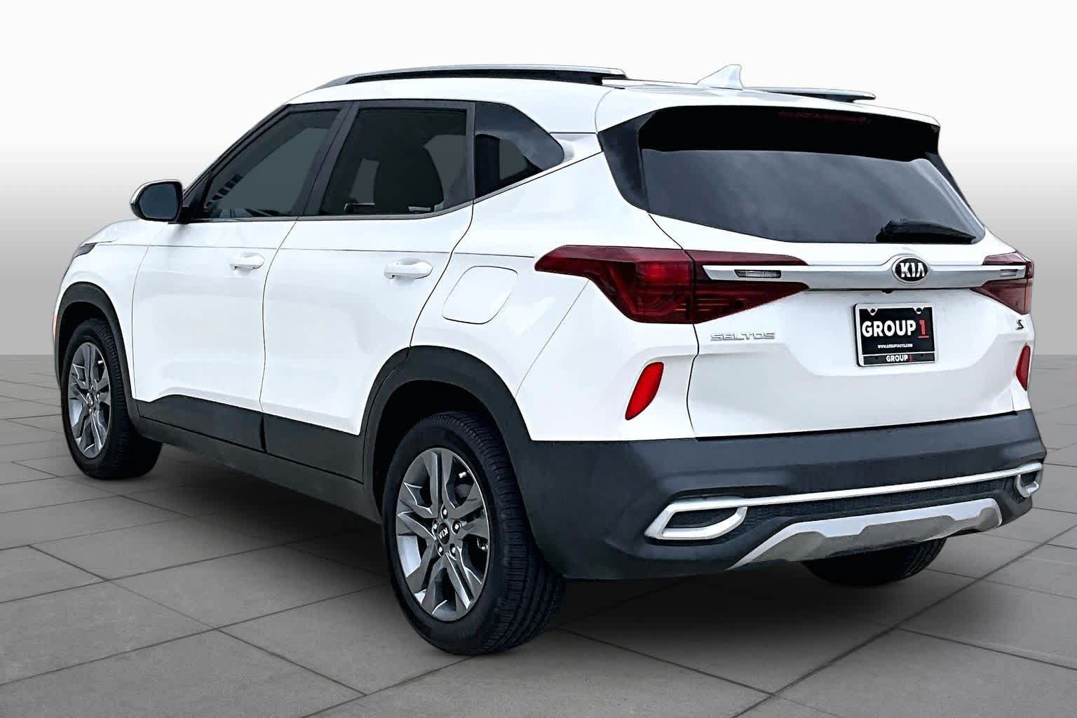 Used 2021 Kia Seltos S FWD image 11