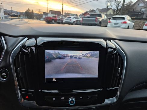 Used 2023 Chevrolet Traverse LT w/ LPO, Floor Liner Package image 24