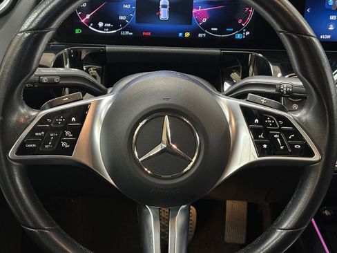 Used 2025 Mercedes-Benz GLA 250 4MATIC image 29