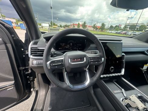 New 2026 GMC Acadia Elevation w/ Elevation Premium Package FWD image 14