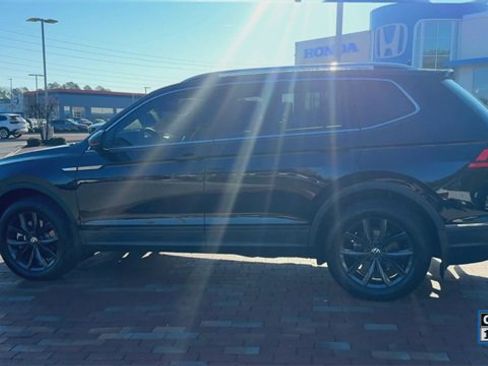 Used 2024 Volkswagen Tiguan SE image 7