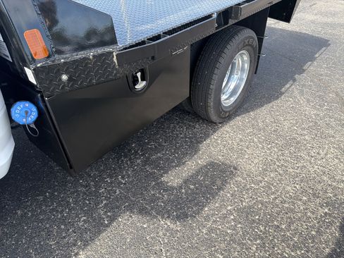 New 2026 RAM 3500 Tradesman w/ Chrome Appearance Group image 14