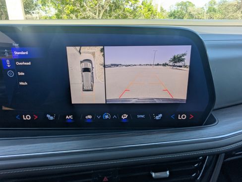 Used 2025 Chevrolet Tahoe LT image 27