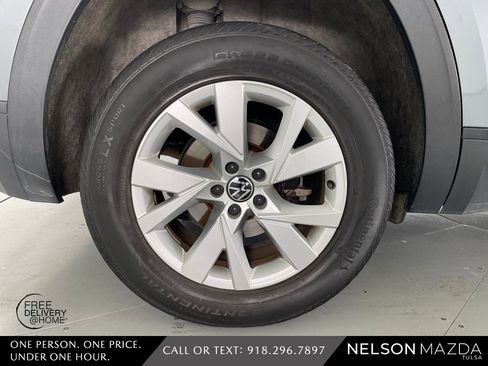 Used 2020 Volkswagen Atlas Cross Sport S image 13