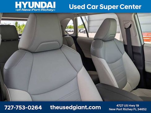 Used 2023 Toyota RAV4 XLE Premium AWD/4WD image 6