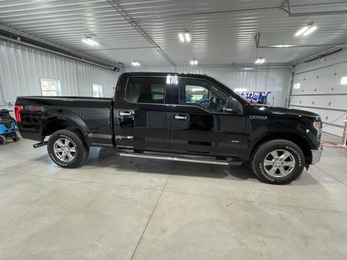 Used 2017 Ford F150 XLT w/ Equipment Group 302A Luxury image 8