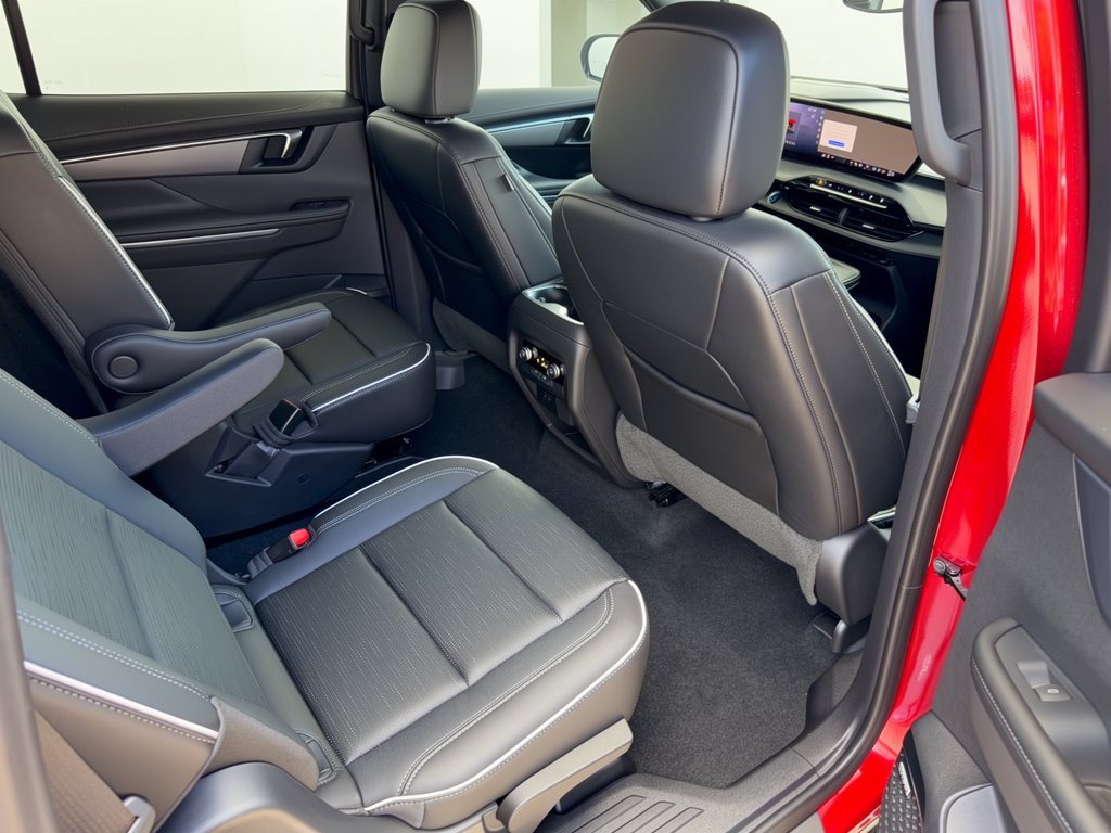 Certified 2025 Buick Enclave Sport Touring w/ Power Package FWD image 29