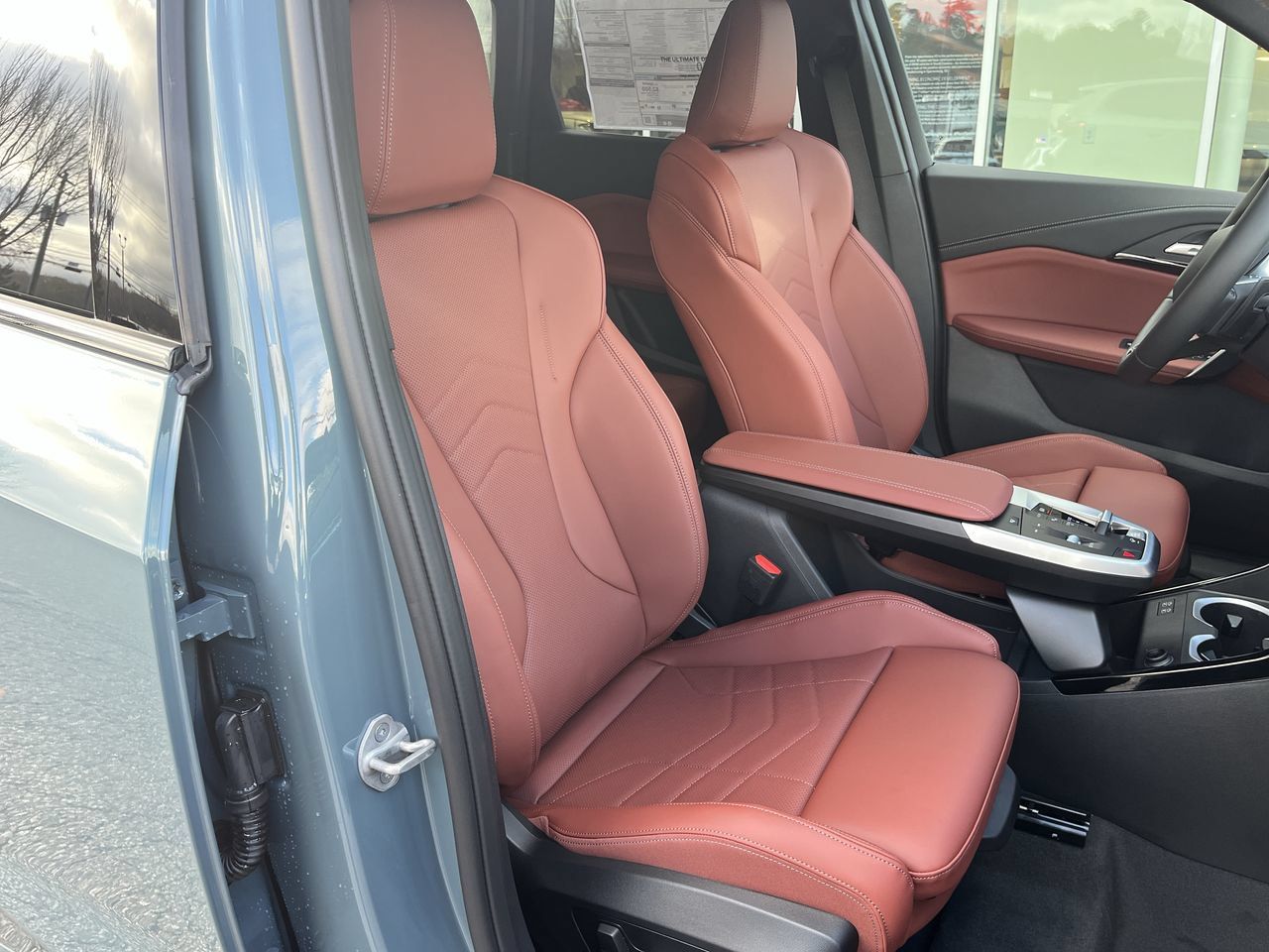 Used 2026 BMW X1 xDrive28i w/ M Sport Package AWD/4WD image 37