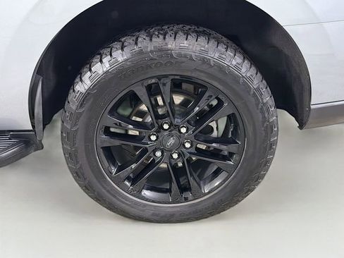 Used 2024 Ford Expedition XLT RWD image 32