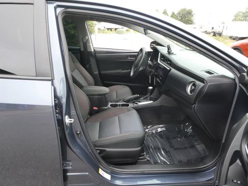 Used 2019 Toyota Corolla LE FWD image 22