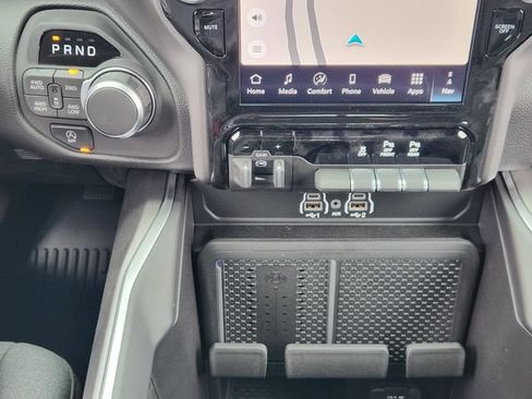 New 2026 RAM 1500 Big Horn AWD/4WD image 15