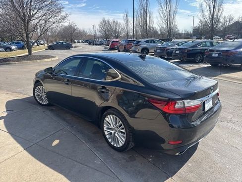 Used 2016 Lexus ES 350 w/ Luxury Package w/Wood Trim image 5