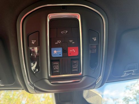 New 2025 Jeep Grand Cherokee L Laredo w/ Luxury Tech Group I image 25