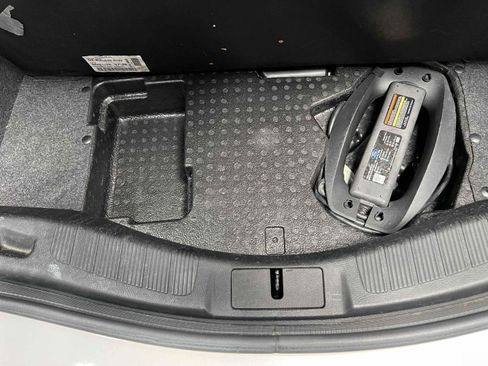 Used 2017 Ford Fusion Energi Platinum FWD image 20