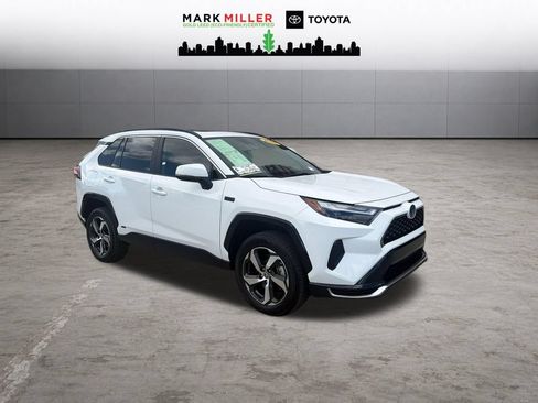 Certified 2024 Toyota RAV4 SE w/ Weather & Moonroof Package AWD/4WD image 8