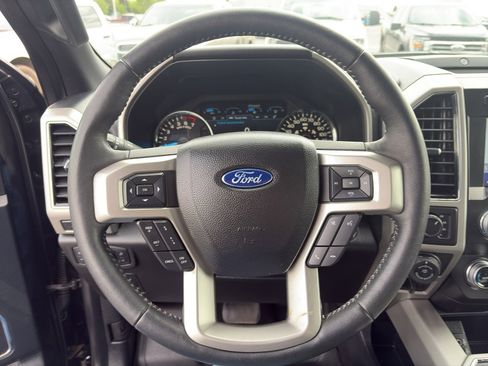 Used 2020 Ford F150 Lariat w/ Equipment Group 502A Luxury AWD/4WD image 14