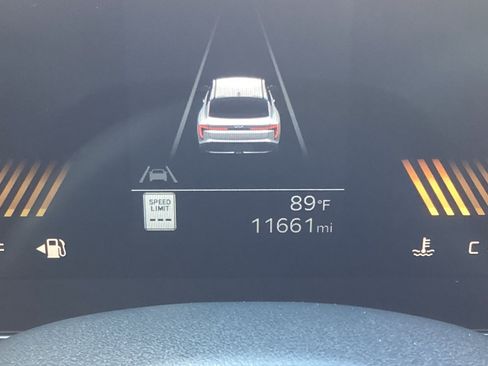 Used 2025 Kia K4 FWD image 3