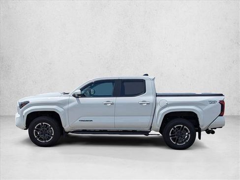 Used 2024 Toyota Tacoma TRD Sport w/ TRD Sport Upgrade Package RWD image 5