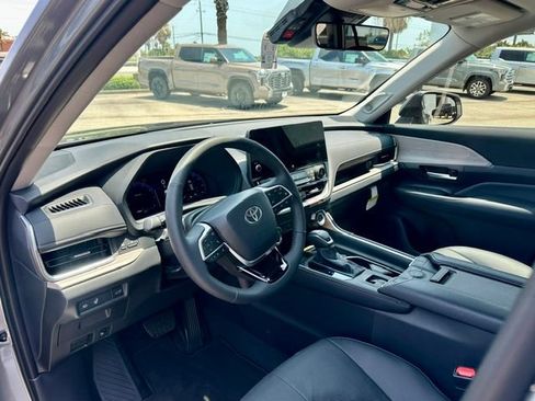 New 2026 Toyota Grand Highlander FWD image 7