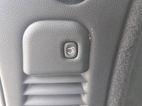 Certified 2023 Dodge Durango R/T w/ Trailer Tow Group IV image 15